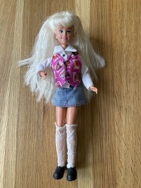 vintage-barbie-90er-jahre-seltene-sammlerpuppe-gebraucht-in