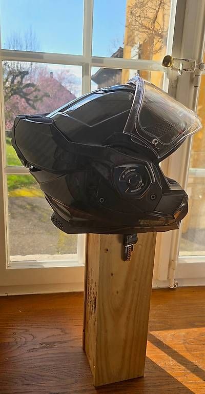 Caschi & visiere: Casque LS2 carbone NEUF – Usato da Hauterive NE venduto da Pymmartin 1