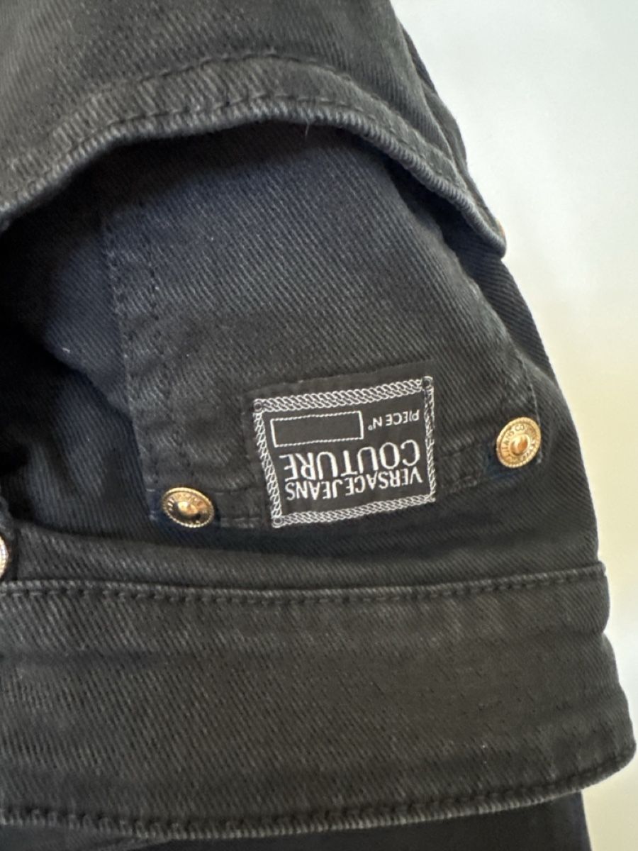 Versace Jeans: Versace – Usato da Menzingen venduto da Dali2504 1