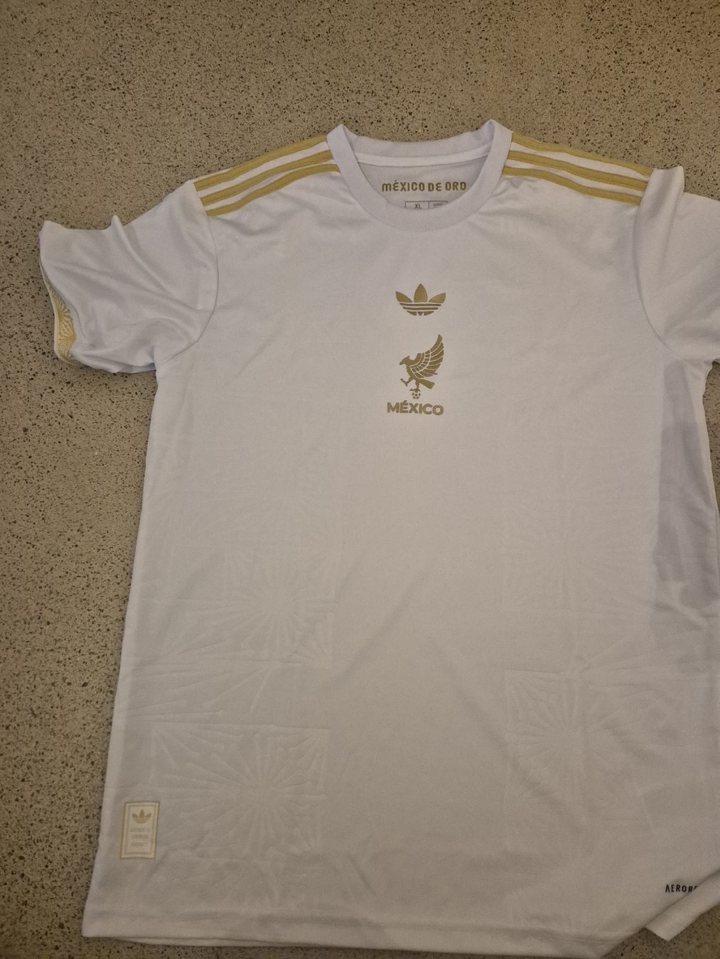 Adidas Canottiere & Pantaloni: Mexico de Oro Adidas XL – Nuovo (secondo la descrizione) da Zürich venduto da Kreis3ZH
