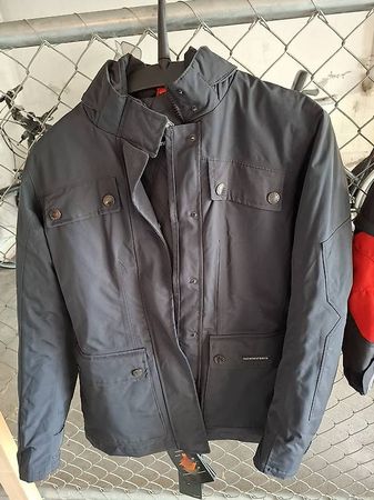 Neue Motorradjacke Grösse 42/M
