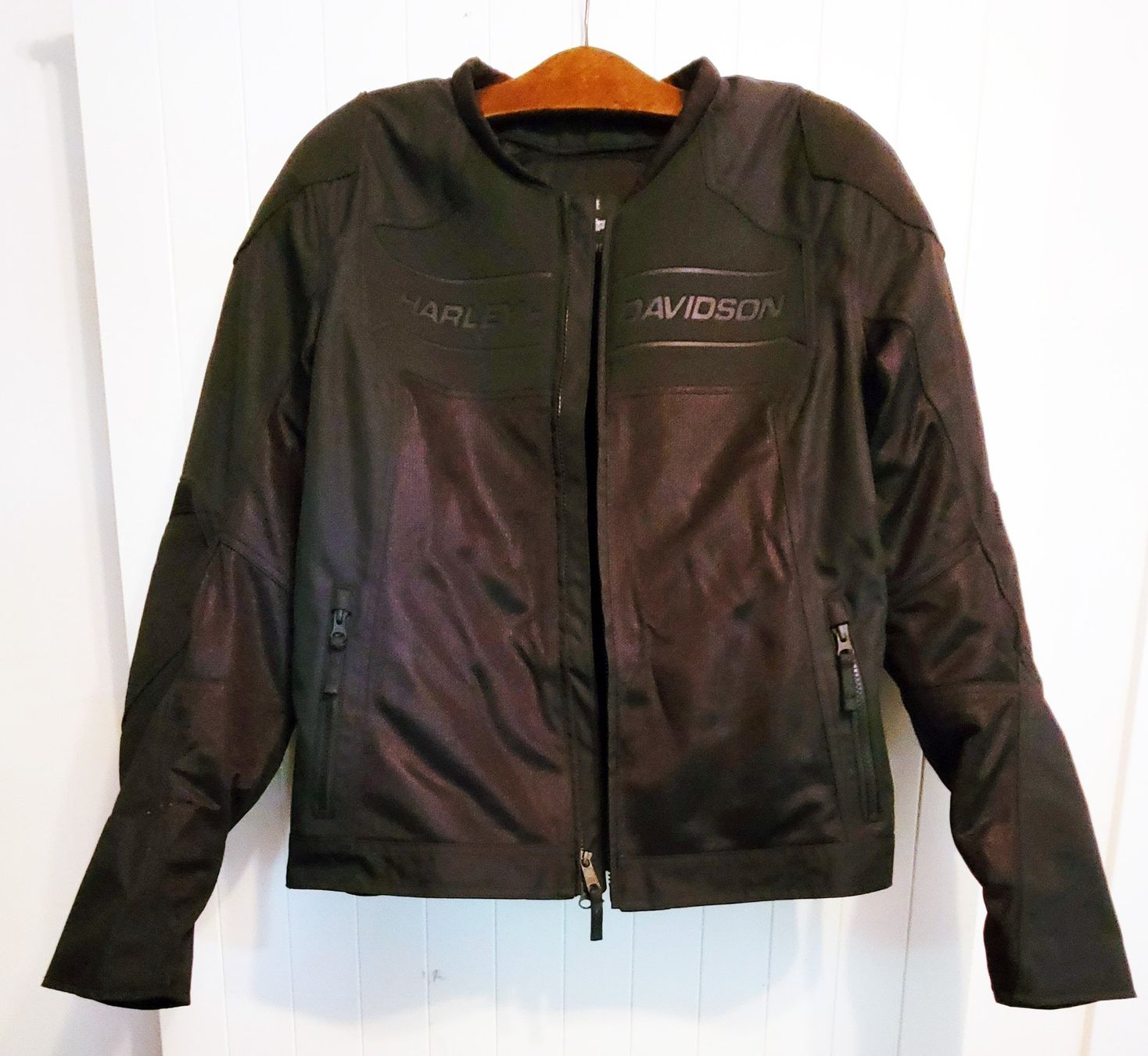 Harley-Davidson Giacche: Harley-Davidson Brawler Genuine Media Jacket 98103-21EH – Nuovo (secondo la descrizione) da Thun venduto da aer_7cgc