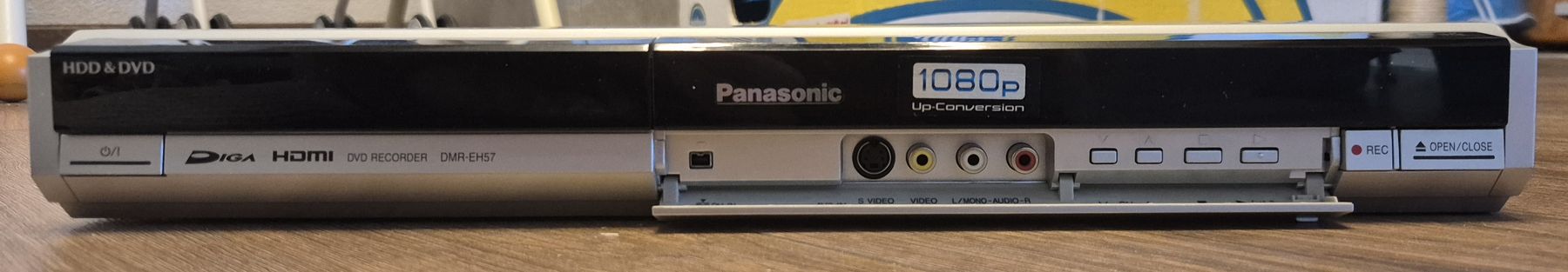 Panasonic Registratori: Panasonic DVD/HDD-Recorder DMR-EH57EC-S – Usato da Dinhard venduto da Rdnex 1