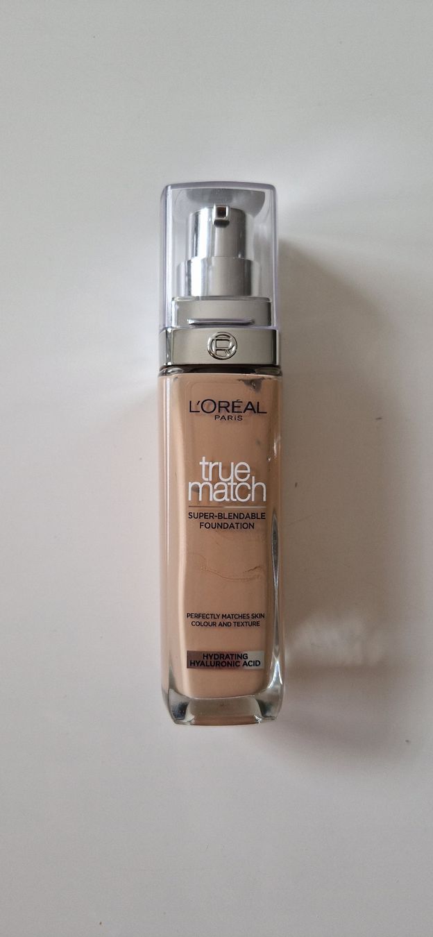 Maquillage: L'OREAL Paris Foundation 3.R/3.C – Neuf avec emballage d'origine à Schönenwerd par CELINA2400