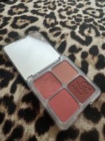 Huda Beauty Blush Palette
