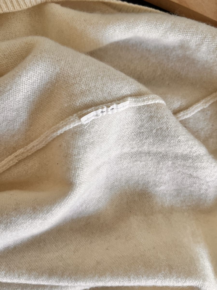 Maddison Pulls & Sweat-shirts: Maddison Pullover Cashmere Beige Size M Used – D'occasion à Lausanne par Danash 8