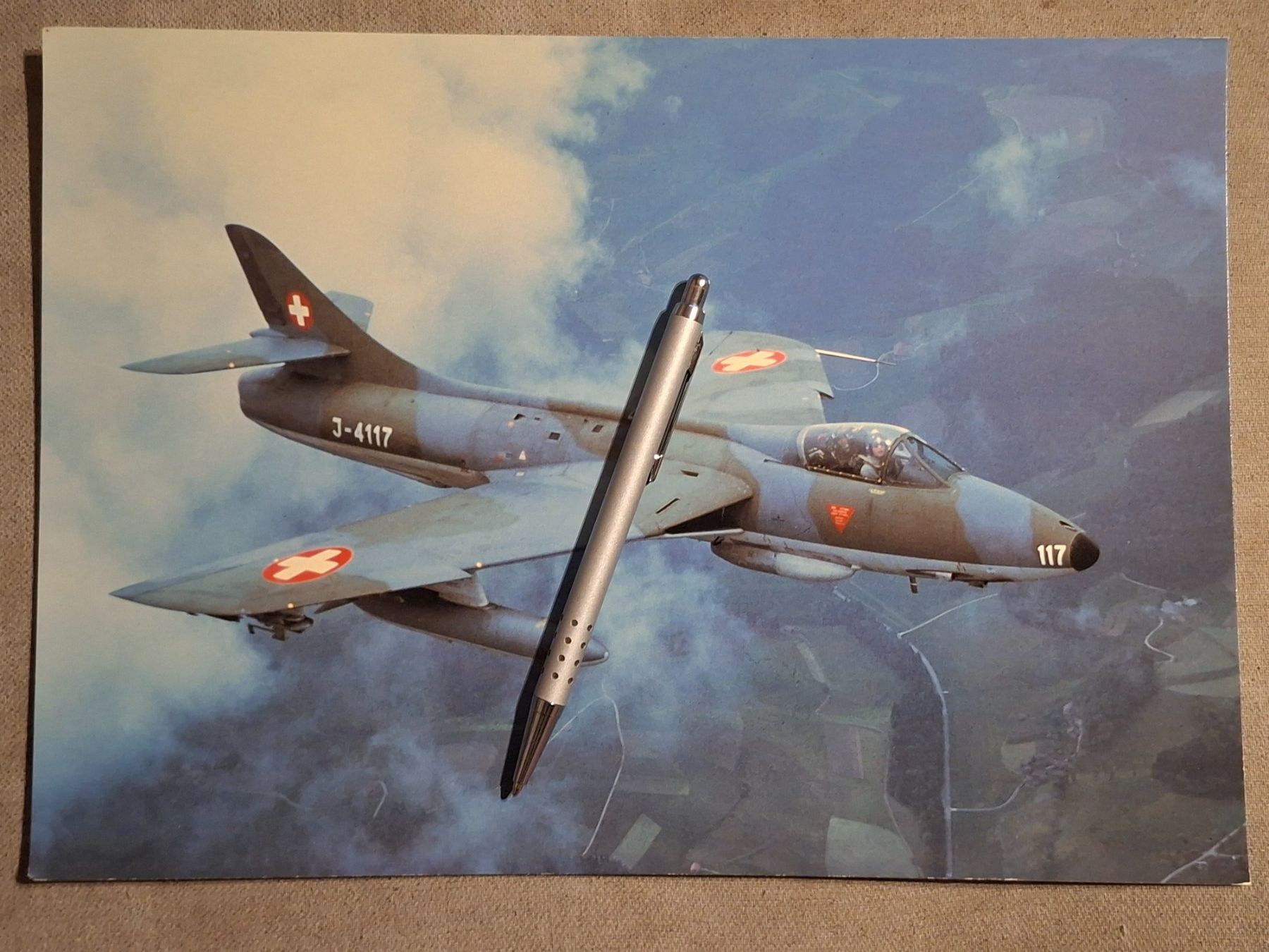 Cartes postales: Hunter Schweizer Luftwaffe – D'occasion à Giffers par attila07