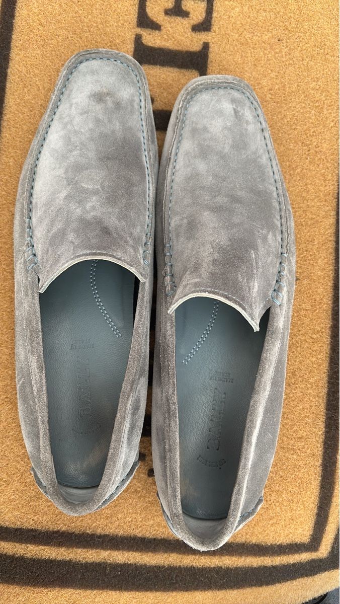 Bally Scarpe da uomo: Mocassins Bally cuir gris taille 44  – Usato da Gland venduto da moh_6gtx