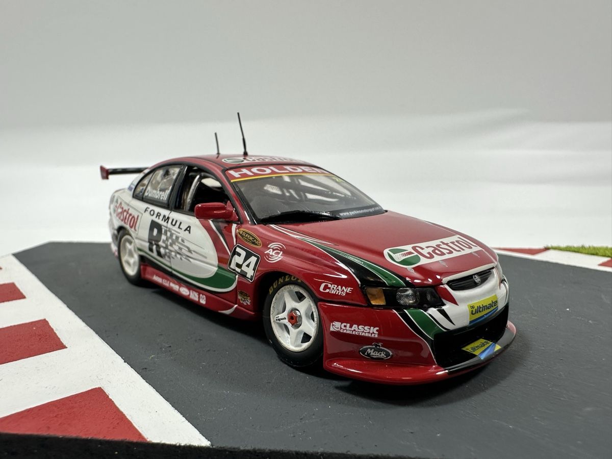 Modellini d'auto: Holden VY Commodore 1:43 Castrol, CLASSIC CARLECTABLES – Nuovo (secondo la descrizione) da Zofingen venduto da rf9_x2xt 6