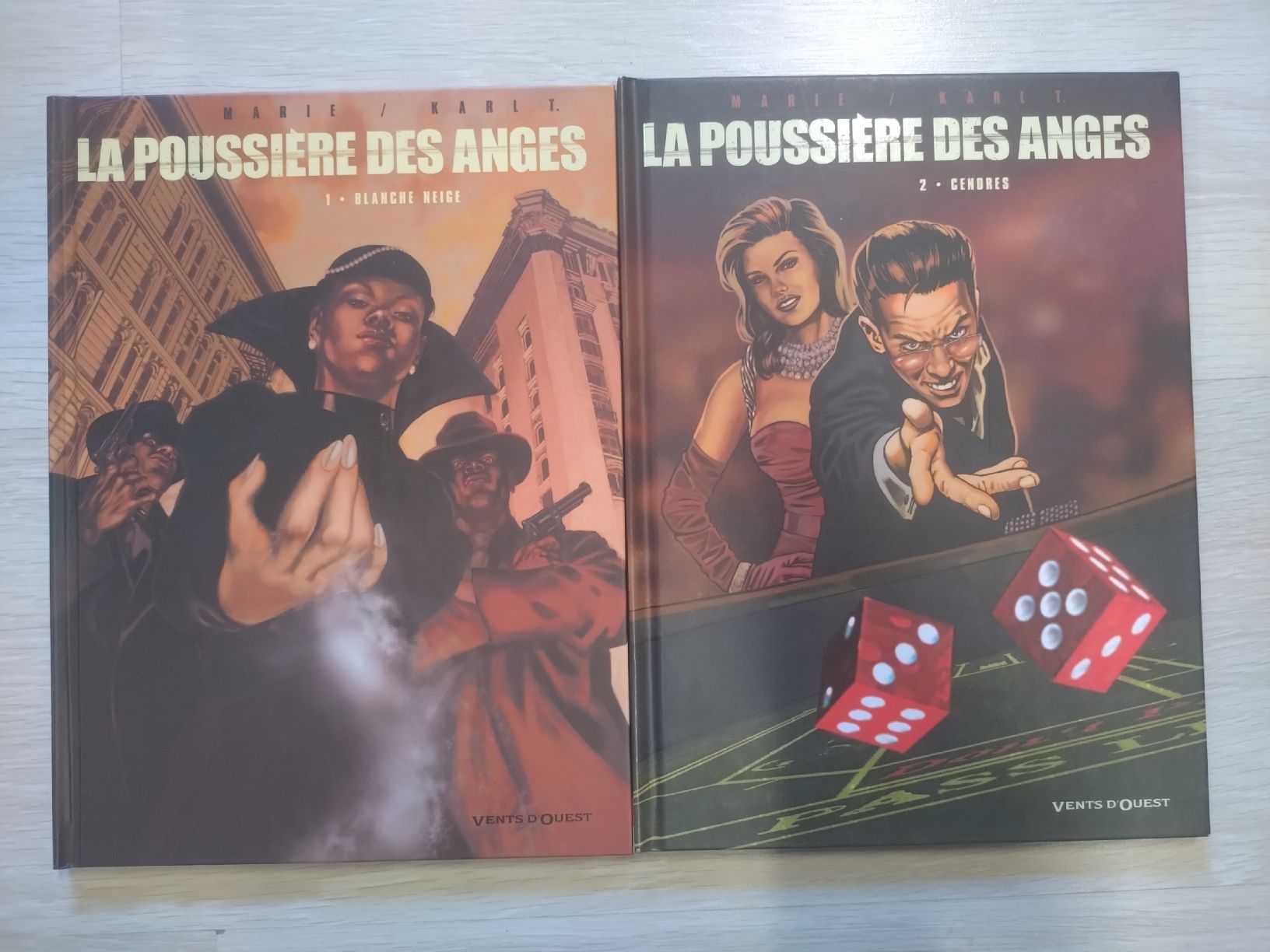 Fumetti: La Poussiere des Anges T1+T2 TBE  – Usato da Farvagny-le-Grand venduto da LaCaverne