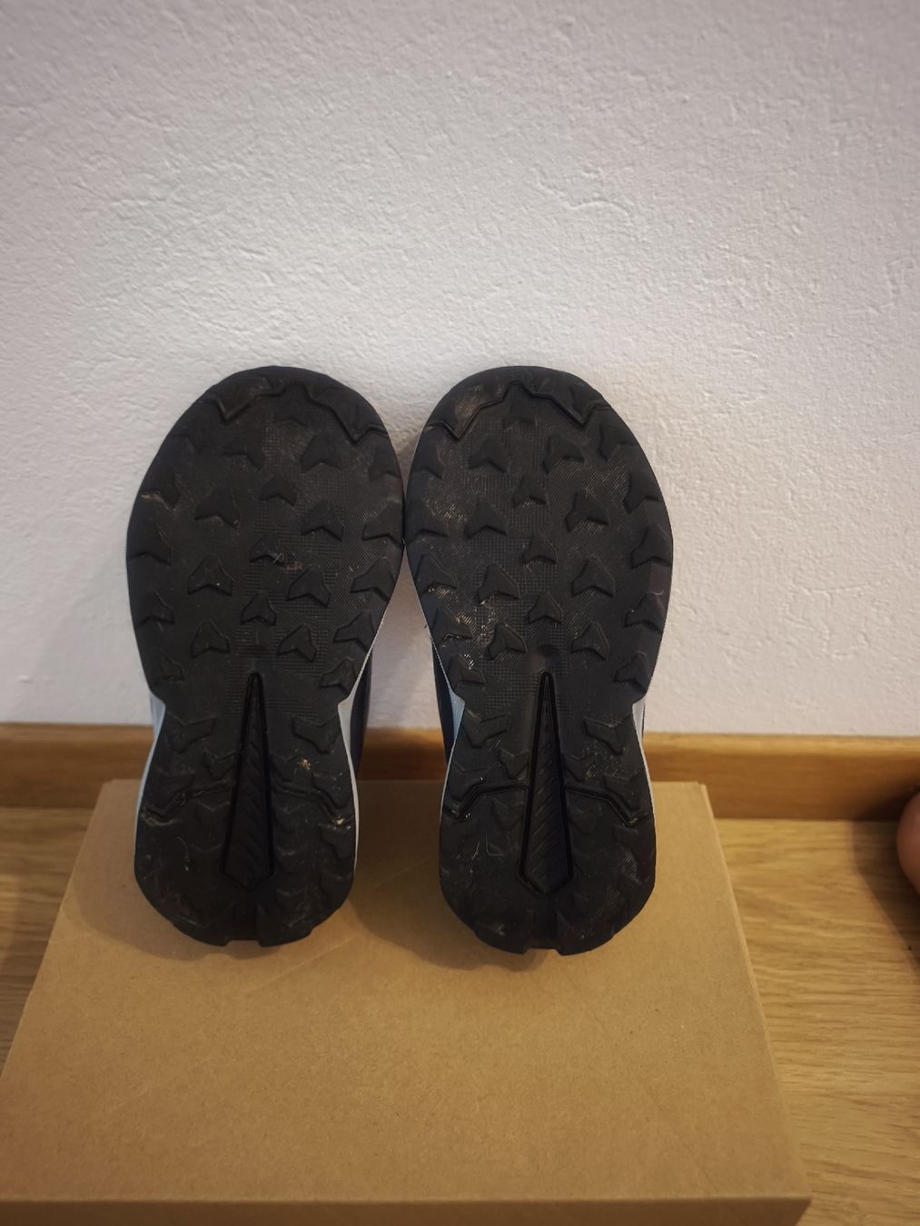 Adidas Schuhe für Jungen: Adidas terrex Kinder Wanderschuhe Gr. 29 – Gebraucht aus Murten von pla_j9qh 4