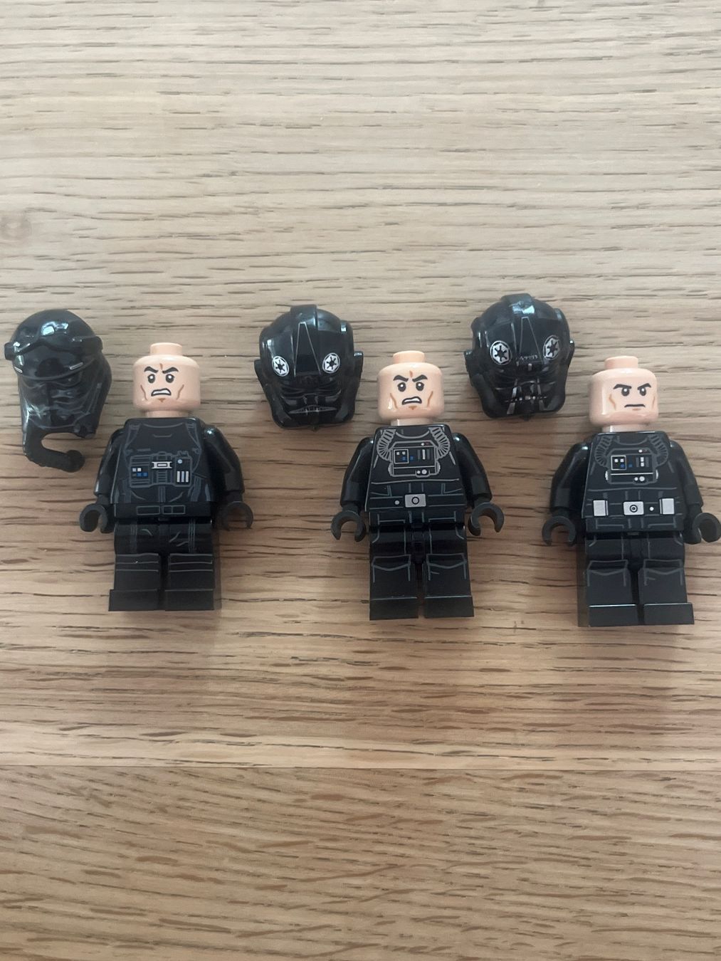 Lego Spielzeuge: Lego Star Wars Minifiguren TIE Piloten – Gebraucht aus Wimmis von Aluethi 2
