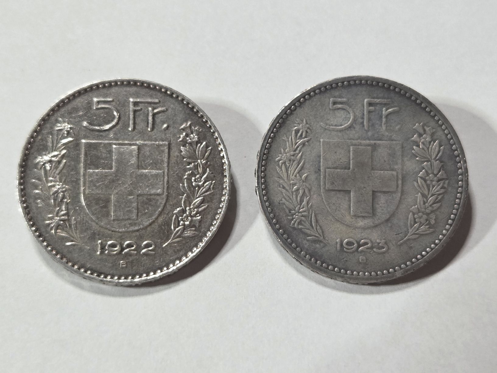 Alle Münzen: 5 francs suisse argent 1922 + 1923  – Gebraucht aus Neuchâtel von pasprie
