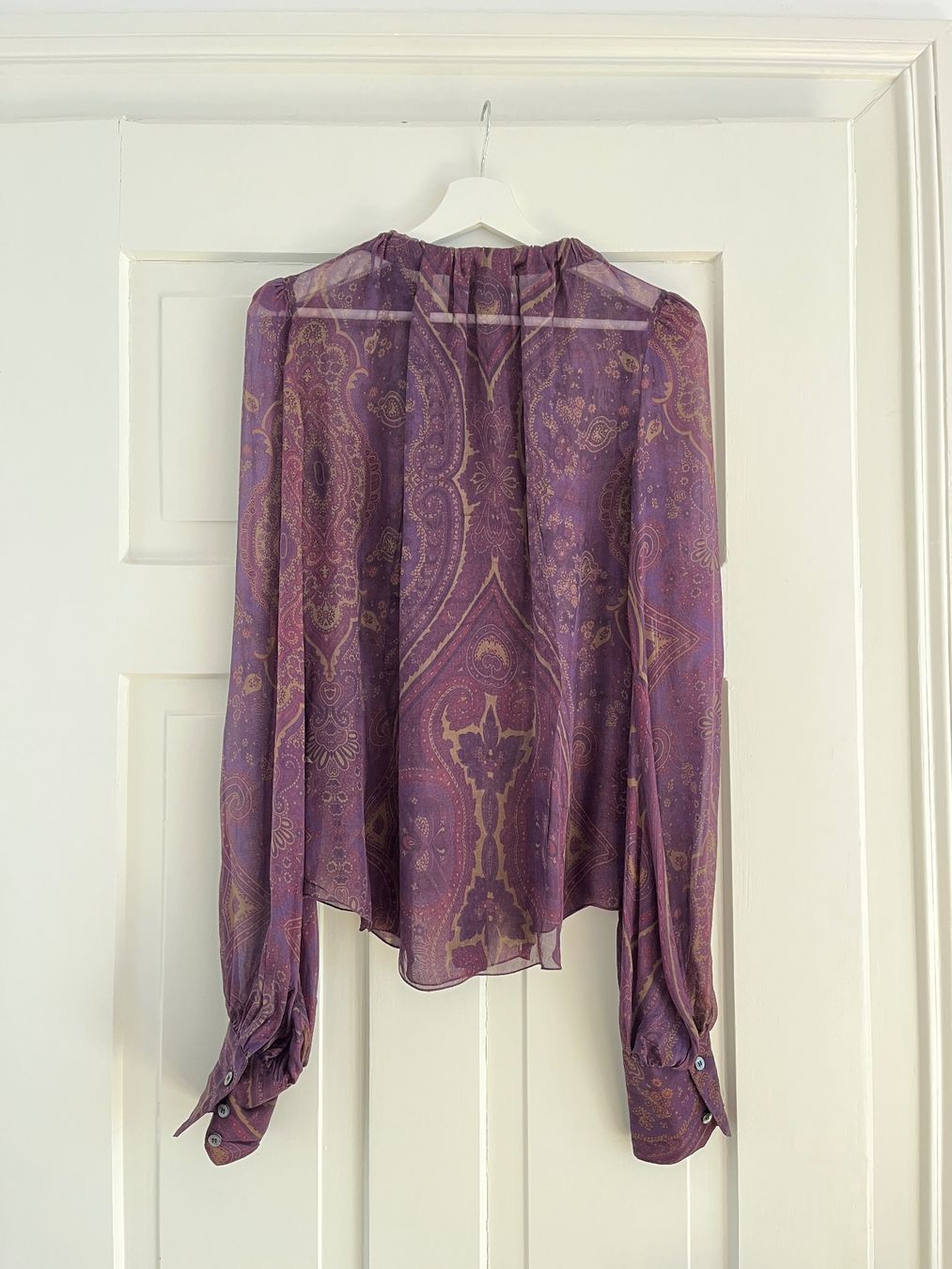 Dolce & Gabbana Camicette: Dolce & Gabbana Bluse violett gemustert – Usato da Zürich venduto da bretxo 1