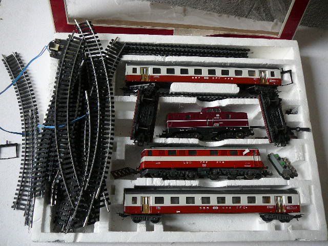 Lima Modellini di ferrovie: Lima H0 Zug-Set mit Gleisen, SBB FFS, – Usato da Horgen venduto da Luftschutz 8