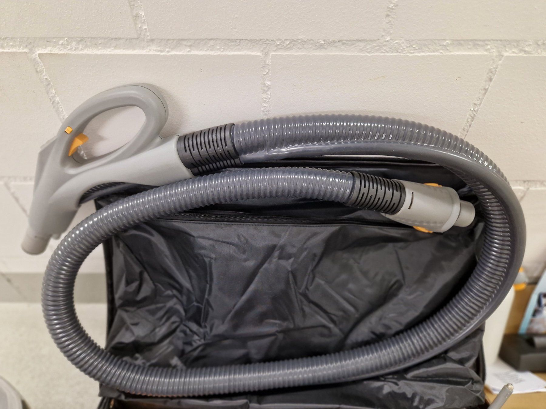 Pulitori a vapore: Dampfsaugsystem Unitekno 909 DW PRO – Nuovo (secondo la descrizione) da Rüfenacht BE venduto da Fbmw 5