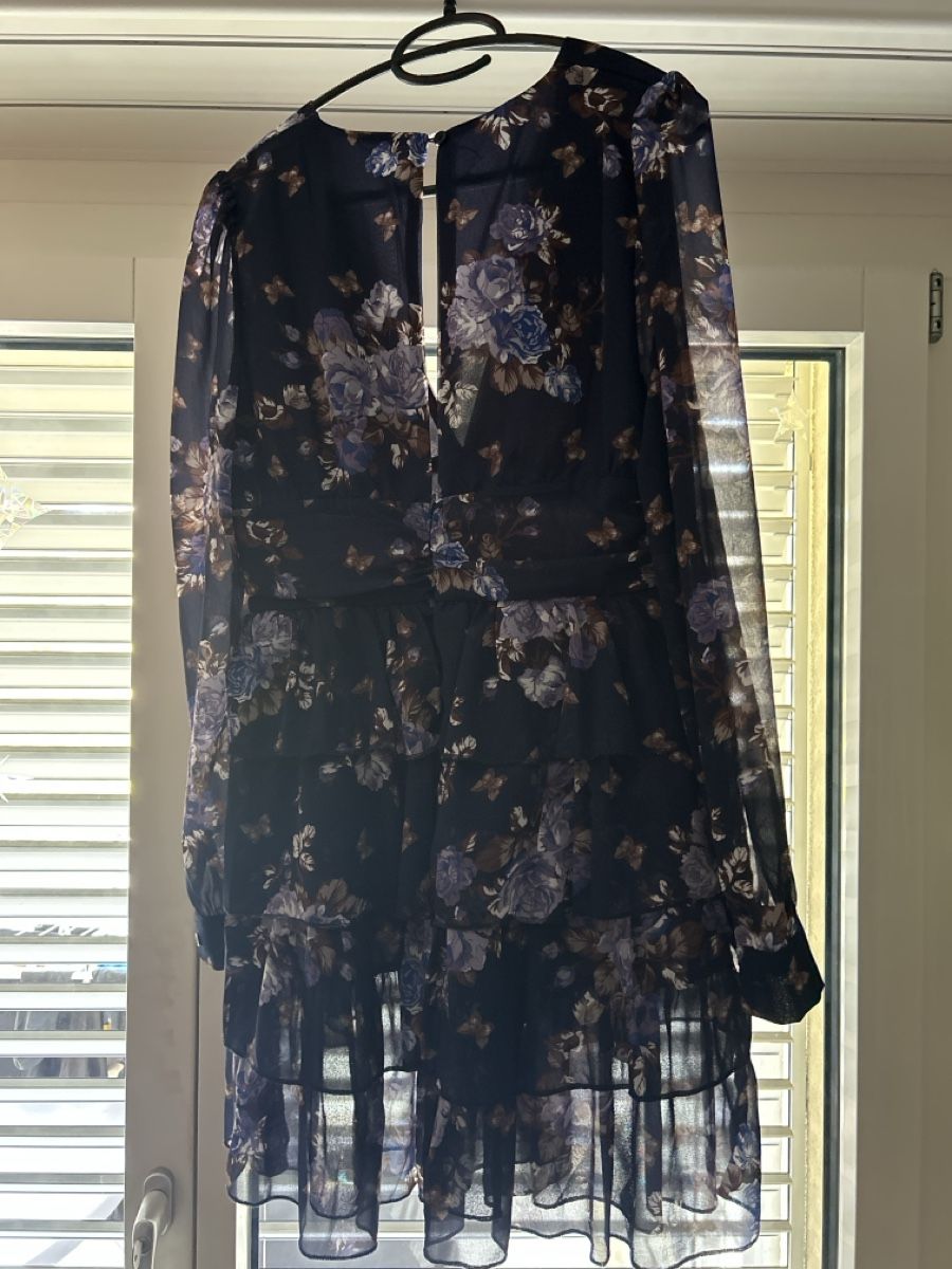 Shein Vestiti: Herbstliches Blumenkleid, Grösse M – Usato da Zürich venduto da xeniiilou 1