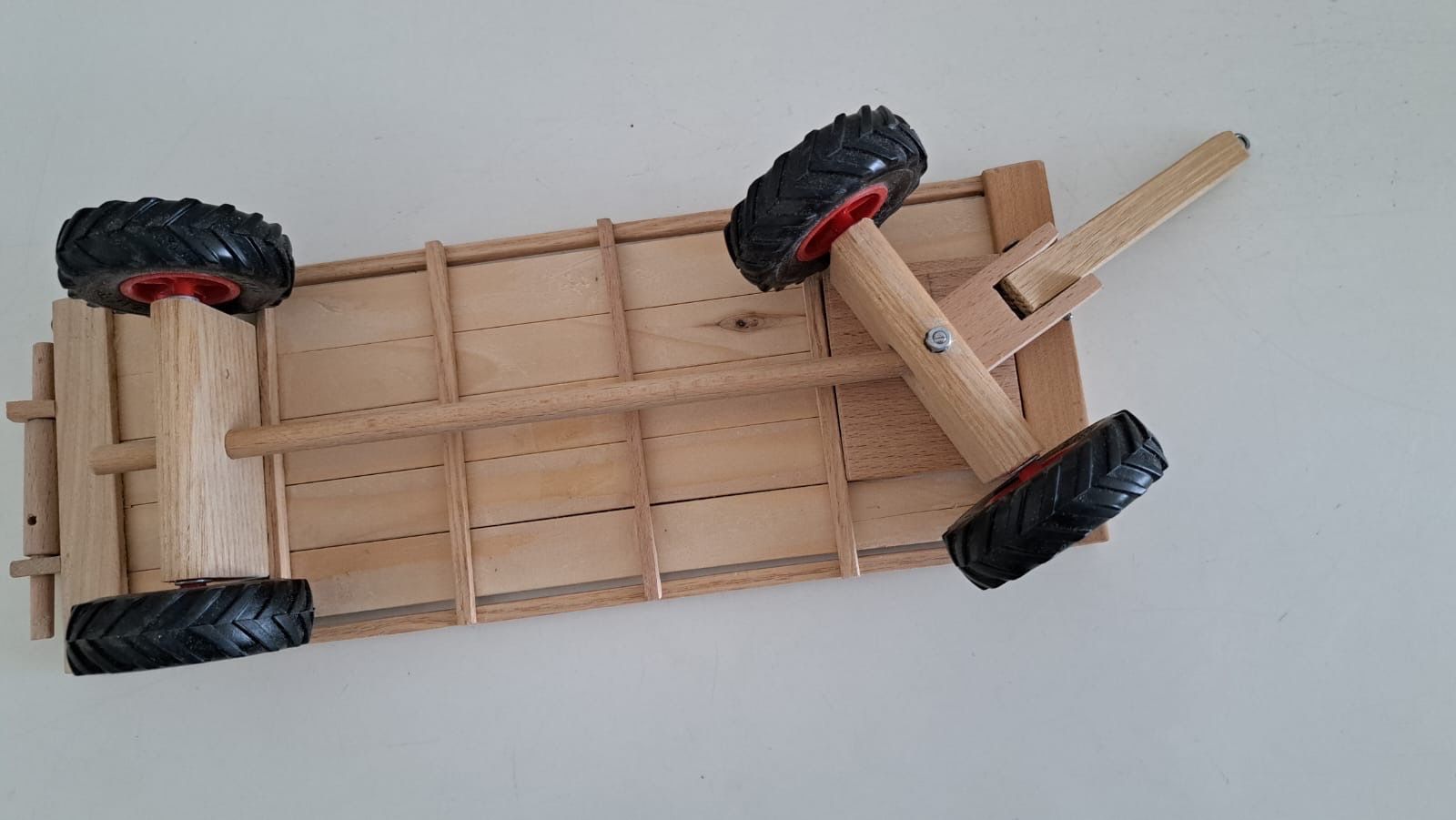 Rimorchi: 4-Rad Wagen, Handarbeit, – Nuovo (secondo la descrizione) da Rotkreuz venduto da Holzarbeit 2