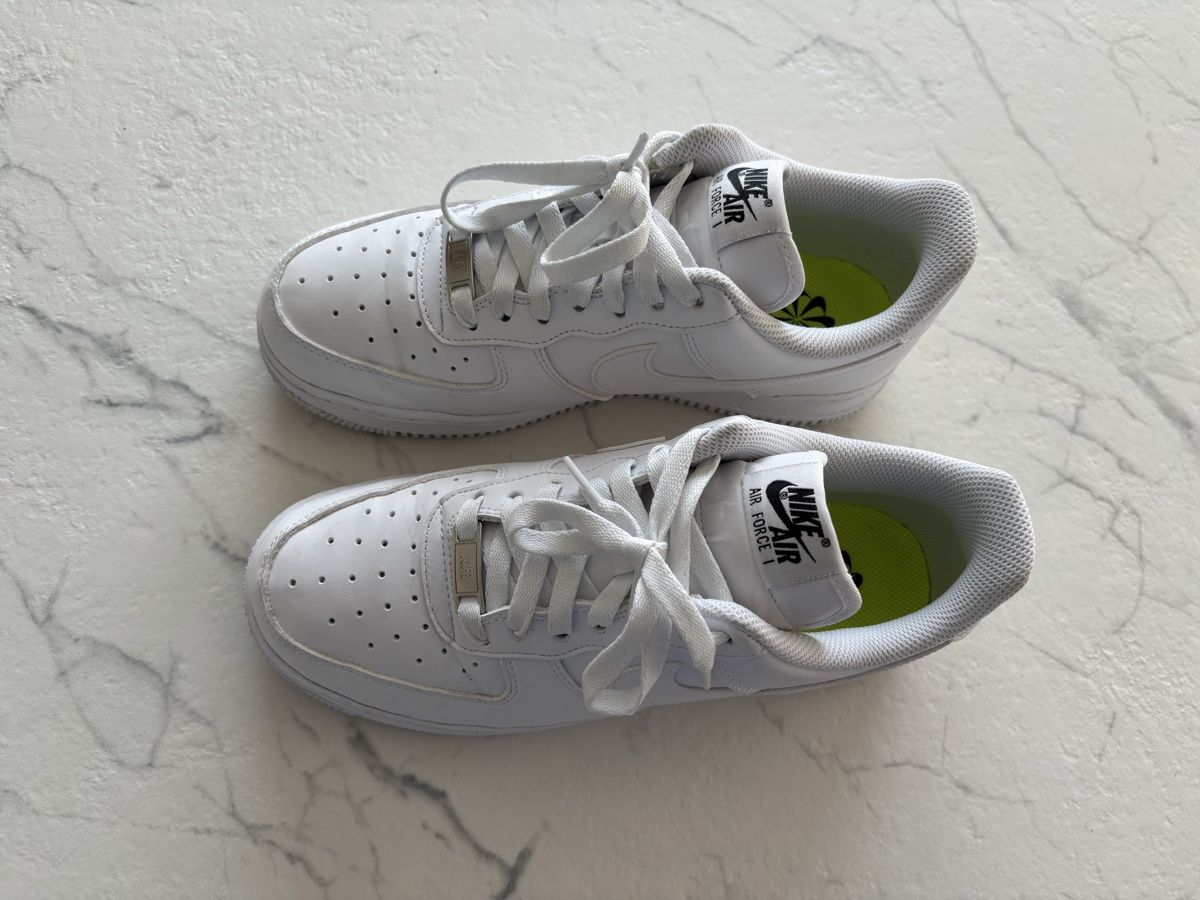 Scarpe da donna: Nike Air Force 1 Damen weiss – Usato da Lömmenschwil venduto da pv_cr