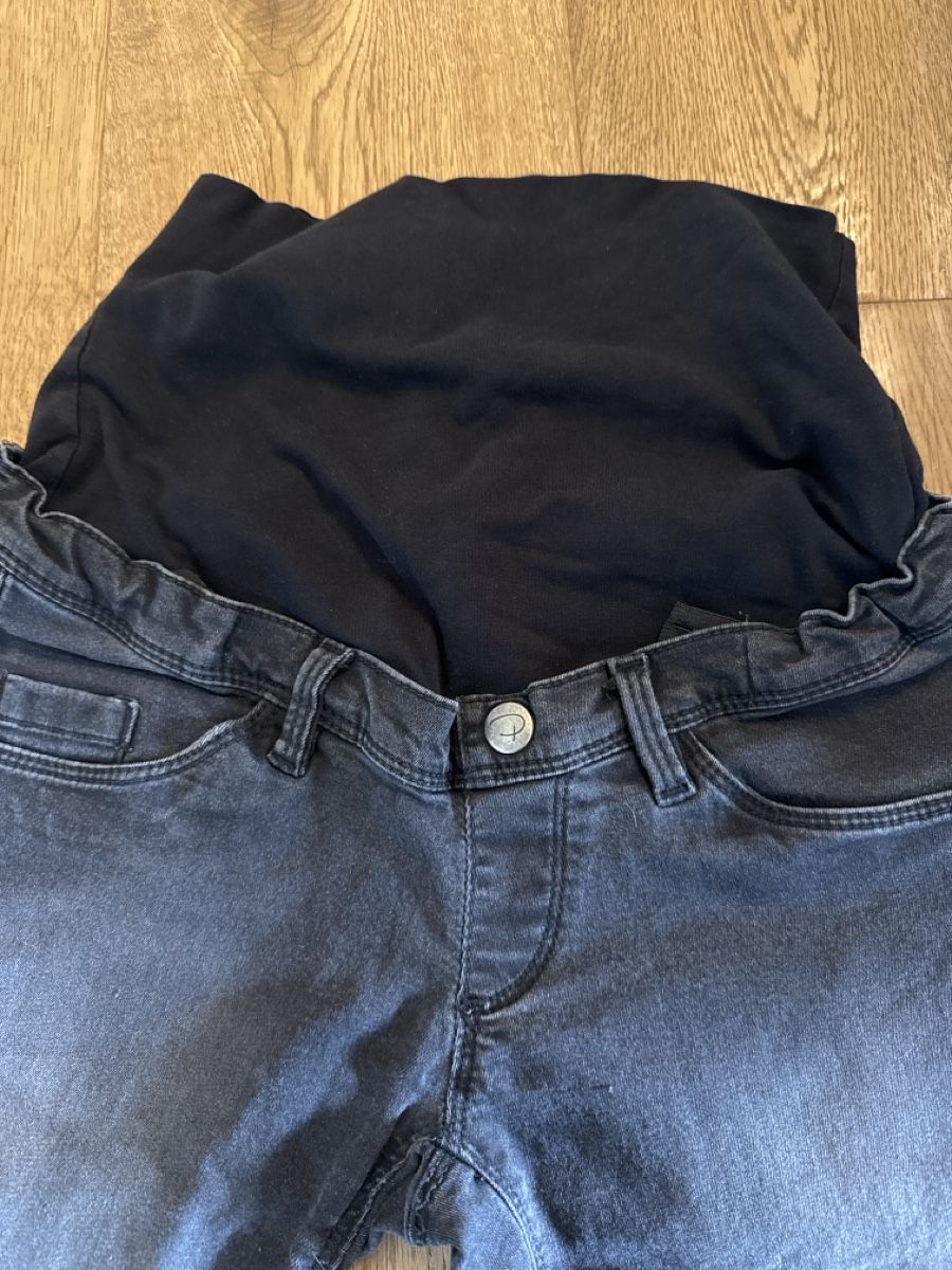 Jeans: Umstands Jeans, Gr.S, Superzustand – D'occasion à St. Gallen par Venus1010 1