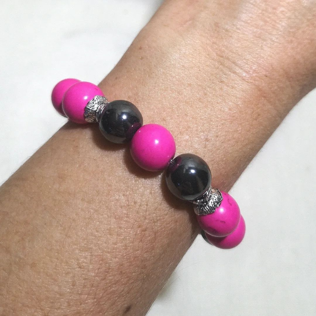 Bracciali & Braccialetti: pinke Armk. mit Hämatit - Spendenaktion – Nuovo (secondo la descrizione) da Unterkulm venduto da Nachtigall 1