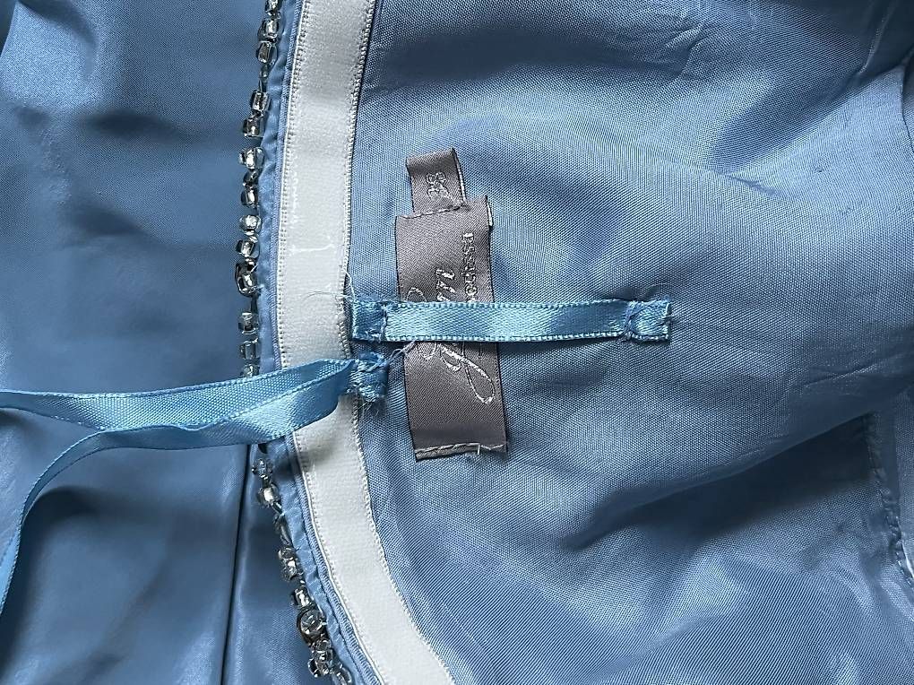 Robes: BLAUE ABENDROBE (M) – D'occasion à Wädenswil par esp_z8tb 3
