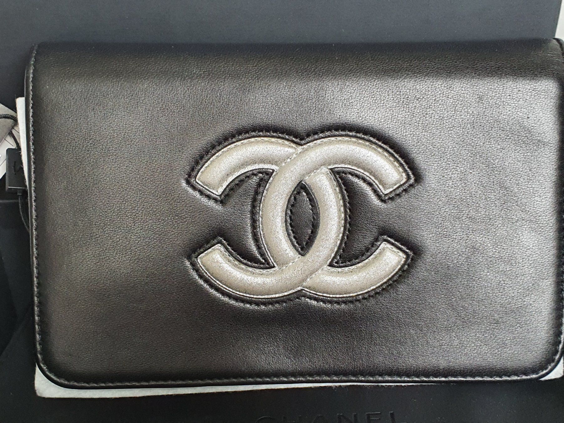 Chanel Taschen für Damen: AKTION: CHANEL Black CC Wallet on Chain – Gebraucht aus Wängi von Pambola 1