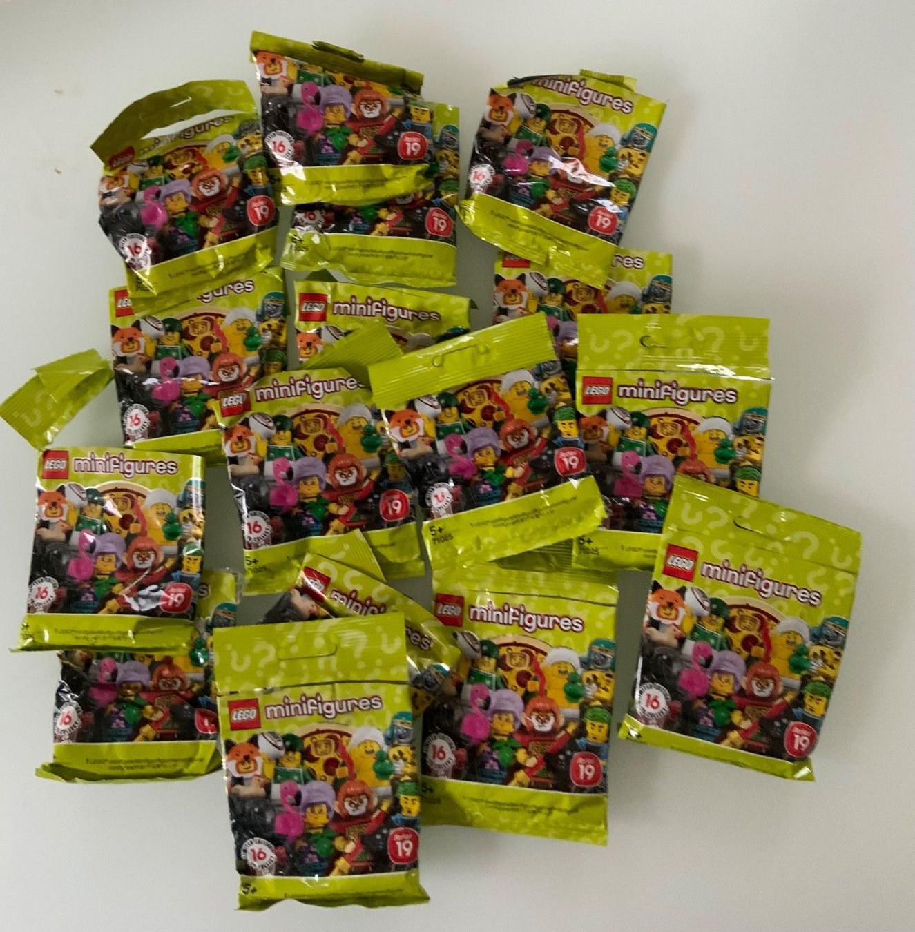 Lego Kit di costruzioni: Lego serie 19 KOMPLETT, lego 71025 – Nuovo (secondo la descrizione) da Egg b. Zürich venduto da SeriousPlayCH
