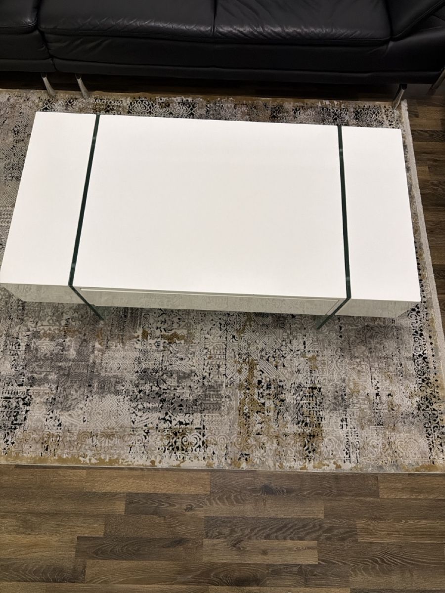 Tables: Moderner Couchtisch Weiss – D'occasion à Buchs SG par ei2_wc28