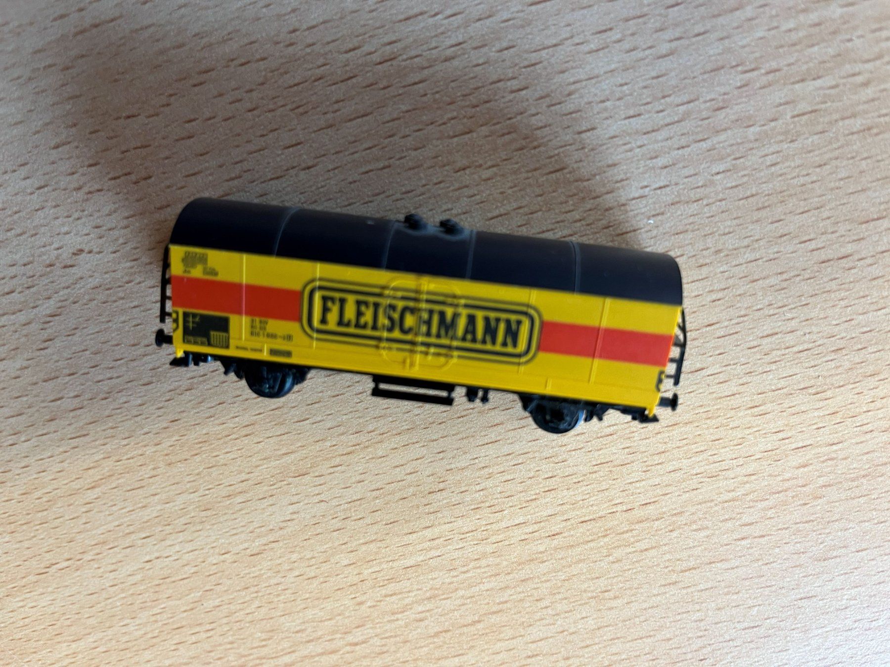 Fleischmann Trains électriques: Güterwagen Fleischmann – Défectueux à Oberdiessbach par Beat-R