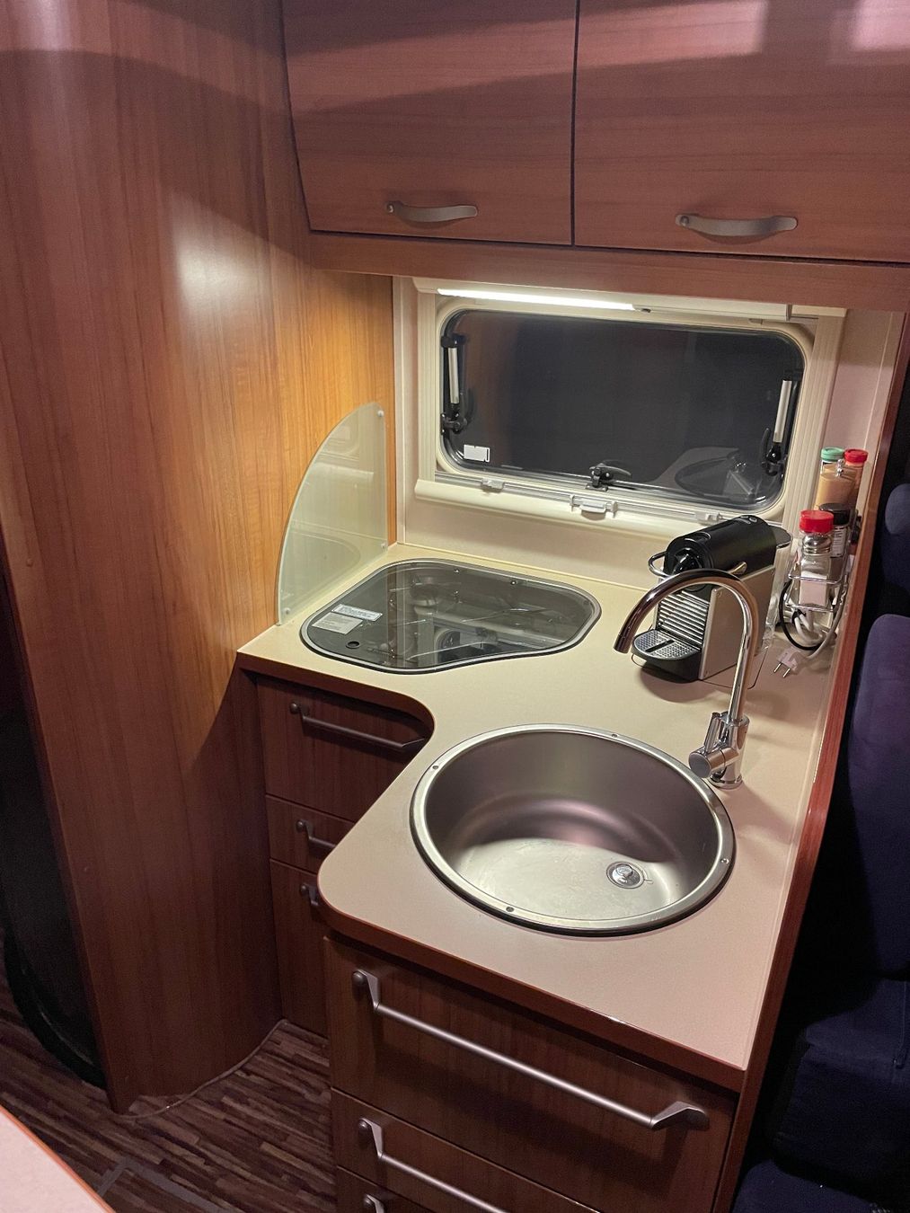 Mobilhome: Wohnmobil – Usato da Arlesheim venduto da d_k_29g6 5