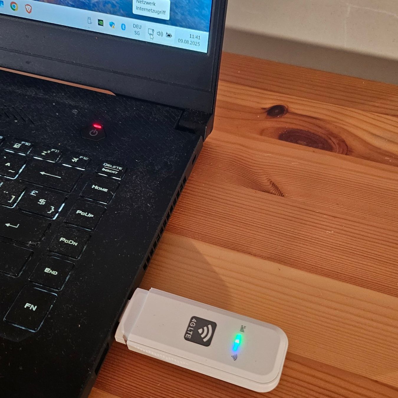 Modem & Router: 4G LTE USB WLAN Router Nano SIM bis 10 Geraete Win Linux – Nuovo e nell'imballaggio originale da Hundwil venduto da Equiply 9