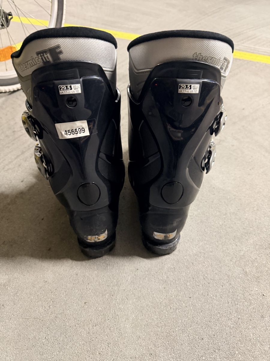 Salomon Chaussures hommes: Salomon Skischuhe gebraucht – D'occasion à Lauerz par ant_5h95 3