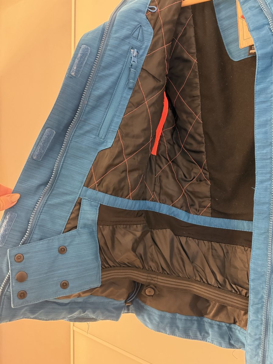 Sci: Skianzug (Jacke + Hose) – Usato da Maienfeld venduto da jok_r8fp 2