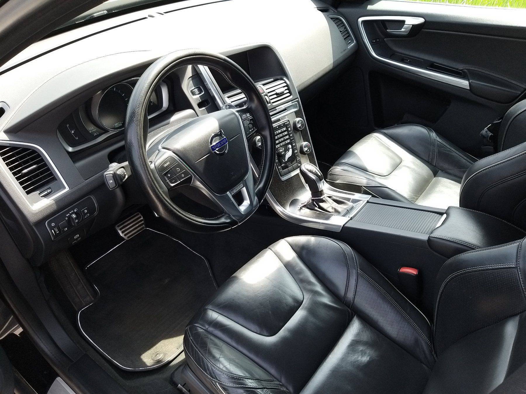 Volvo Automobili: Volvo XC60 T6 R-Design Heico – Usato da Steffisburg venduto da Rasch10 3