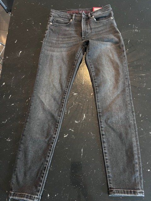 Hugo Boss Jeans: Jeans von HUGO – Usato da Kilchberg ZH venduto da SabineF01