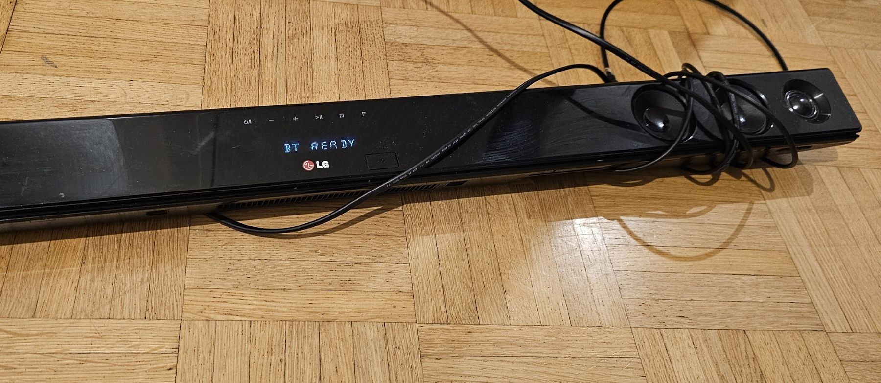 LG Home Cinema: Barre de son LG Bluetooth & USB – Usato da Genève venduto da Fresko01