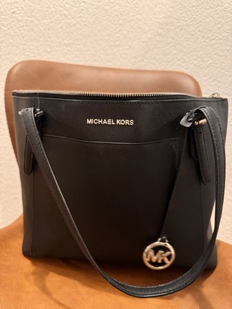 Sac Michael Kors noir