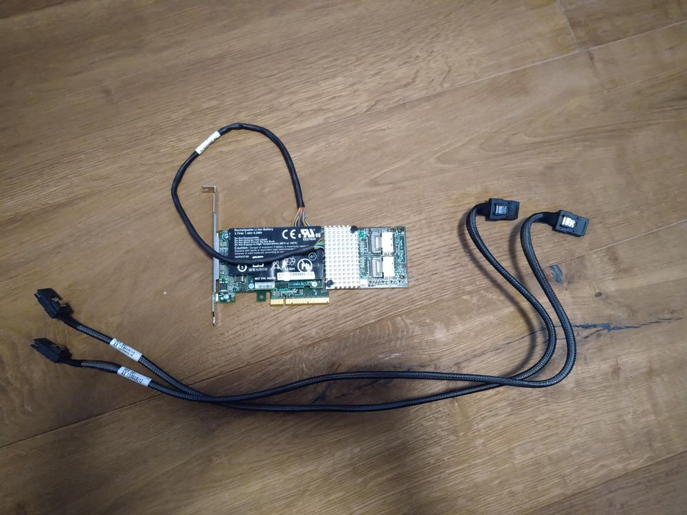 Raid Controller mit Batterie und SAS Kabel Kaufen auf Ricardo