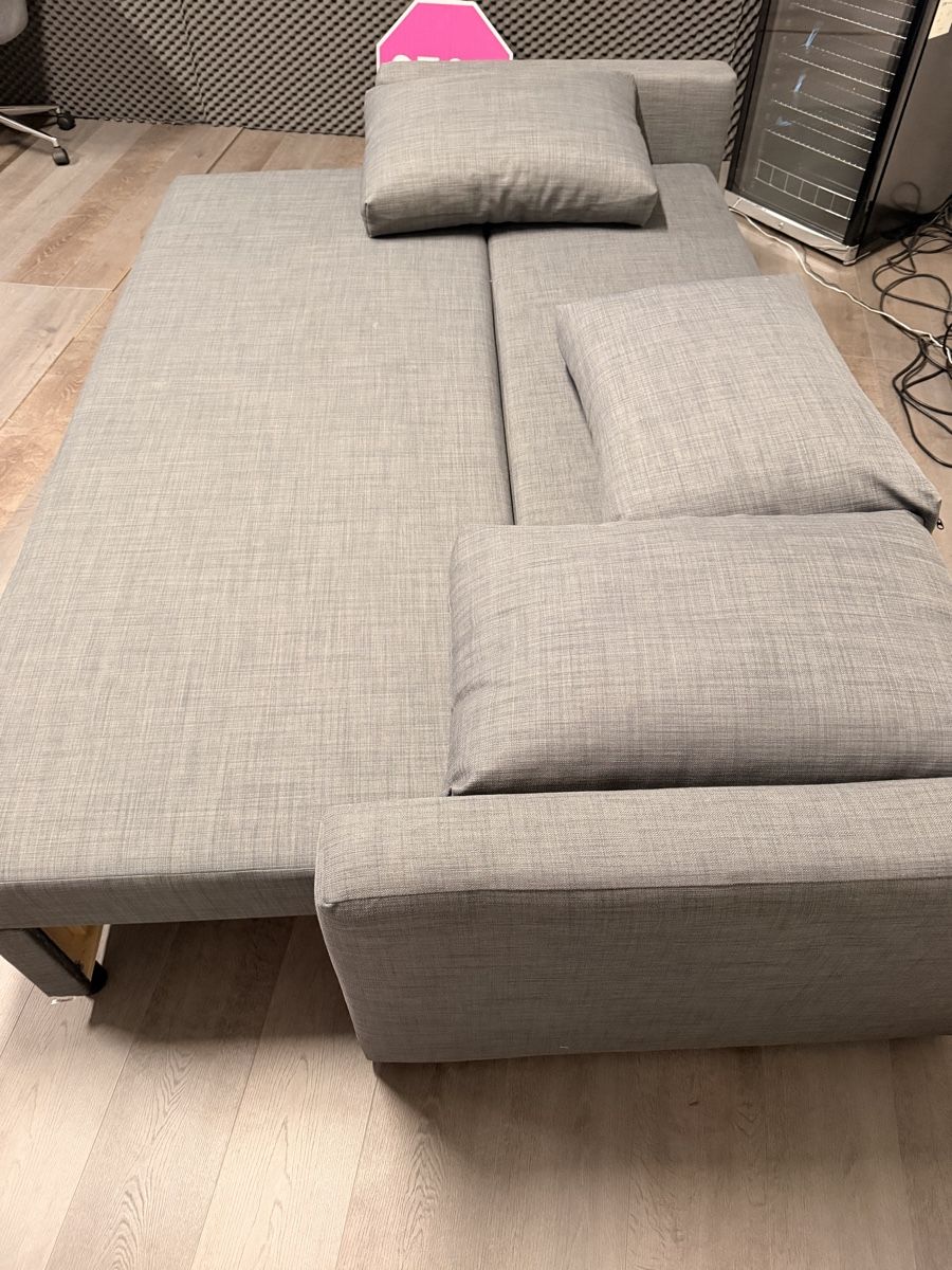 Ikea Sofas: Ausschiebbares Schlafsofa – Gebraucht aus Chur von gol_z99j 2