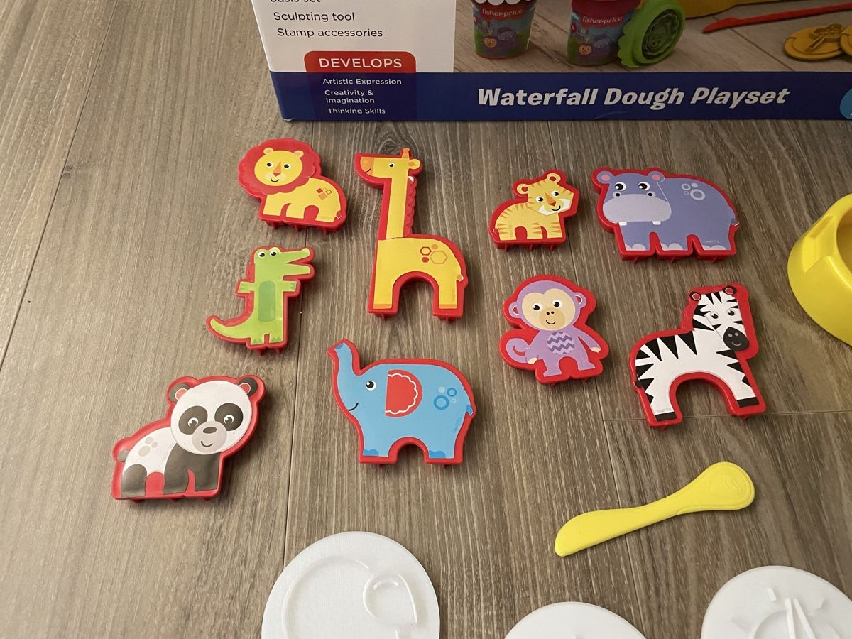 Fisher-Price Giocattoli: Fisher-Price Pâte à modeler cascade animaux – Usato da Sierre venduto da Ruyfigas 1