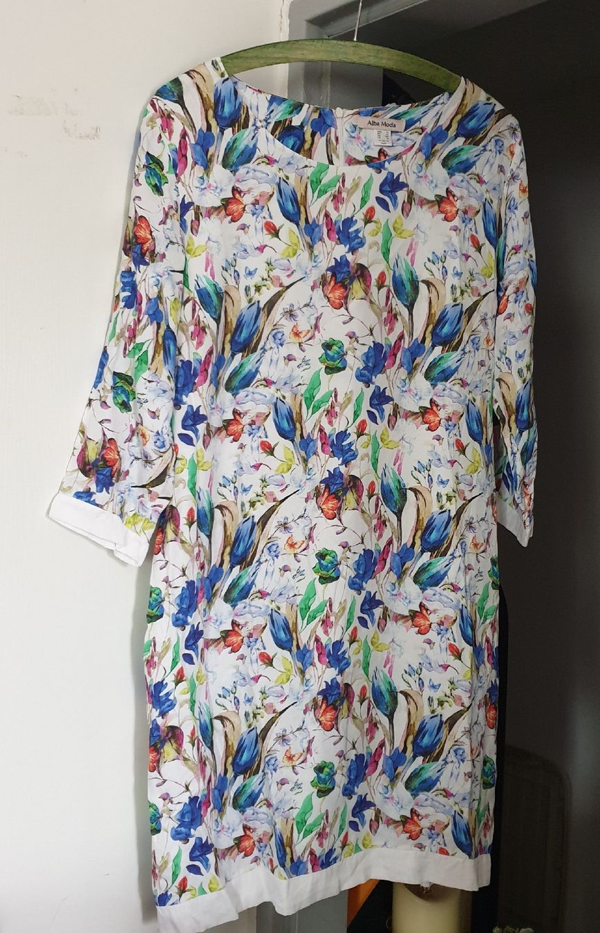 Alba Moda Kleider: Alba Moda schönes buntes Kleid Gr. 42 – Neu (gemäss Beschreibung) aus Frenkendorf von Moon111