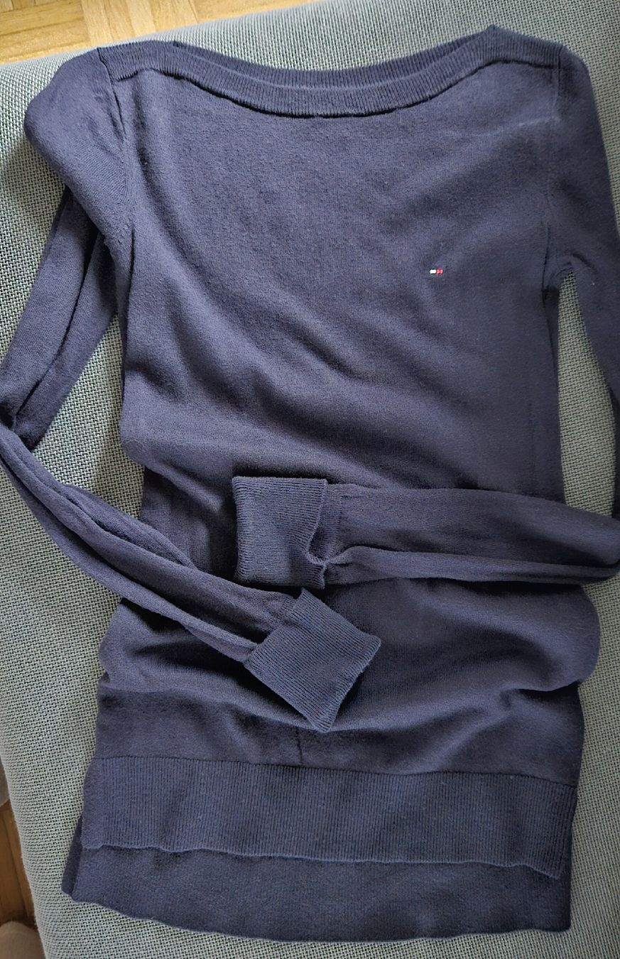 Pullover & Sweatshirts: Tommy Hilfiger Damen Pullover, Gr. XXS, dunkelblau – Gebraucht aus Embrach von georgiana