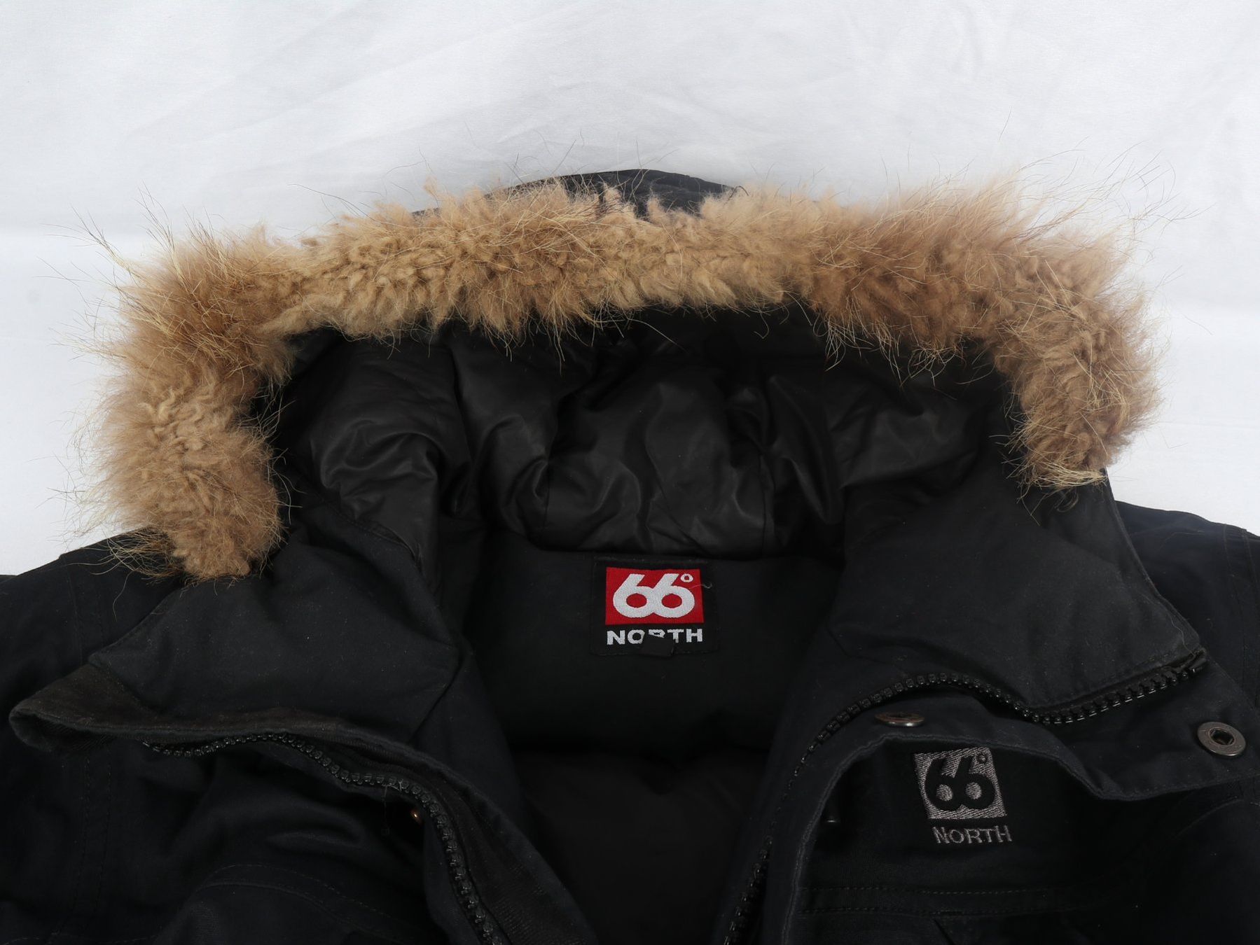 Jacken: 66°NORTH Winterjacke – Gebraucht aus Steinen von Restwert_Steinen 4
