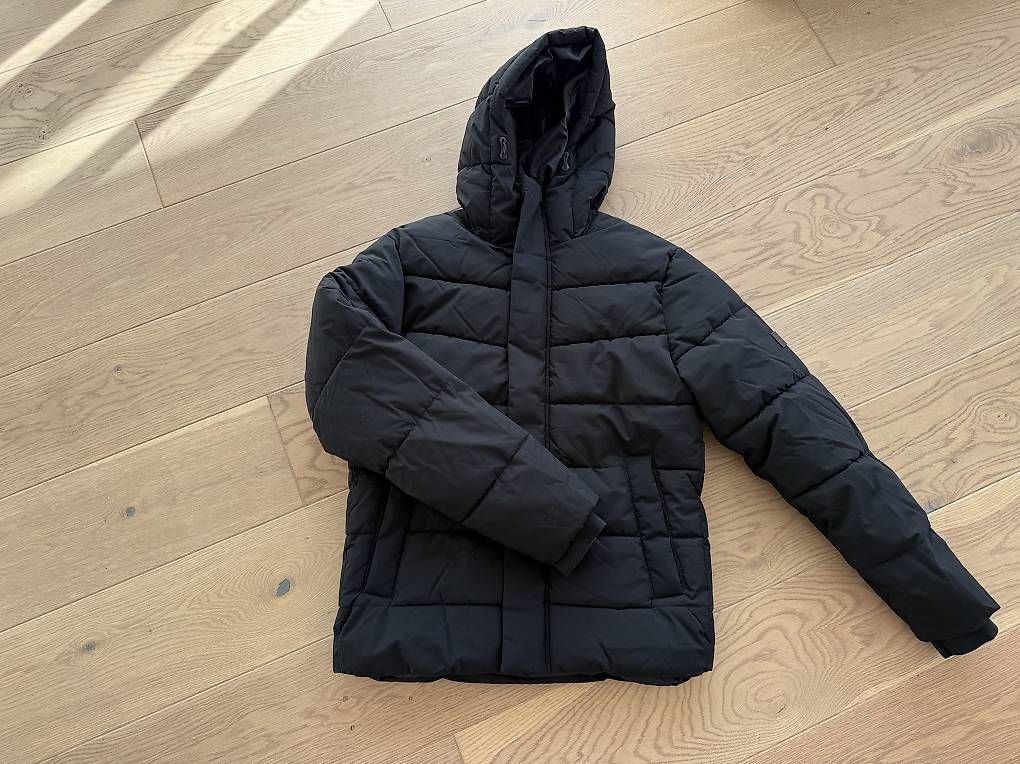 Jacken: Jack and Jones Core Winterjacke, Grösse S – Neu und originalverpackt aus Weggis von rigi75