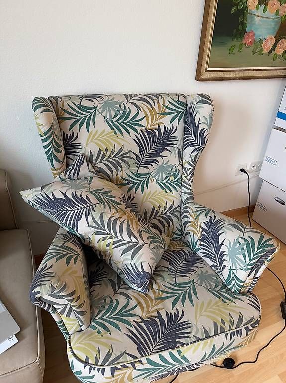 Poltrone: Ikea mit Palmenmuster Ohrensessel STRANDMON – Usato da Baar venduto da Meti56