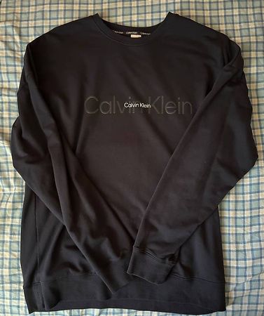 Sweat Calvin Klein homme ? taille S, très bon état
