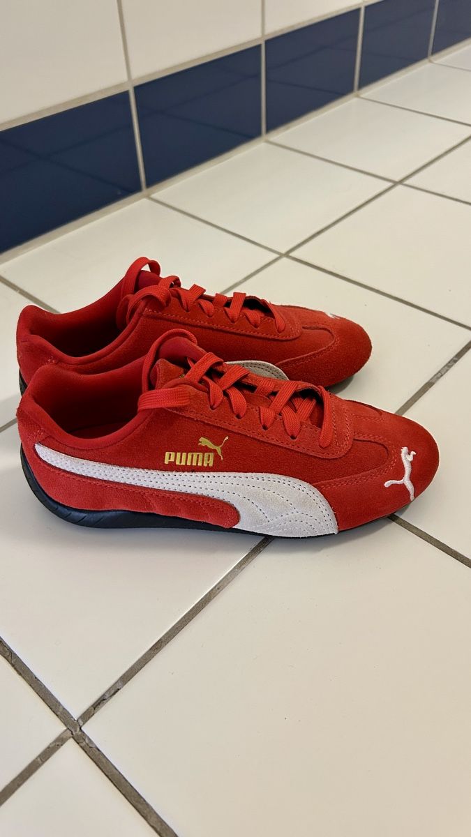 Puma Scarpe da donna: Rote Puma-Sneakers, Grösse 36 – Usato da Zürich venduto da Mary8044