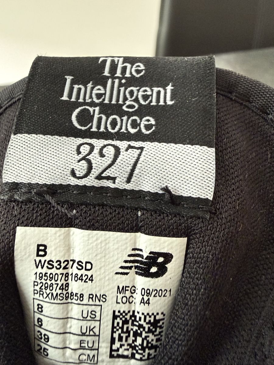 New Balance Damenschuhe: NB Sneaker Gr. 39 – Neu (gemäss Beschreibung) aus Schwerzenbach von Rivi2 2