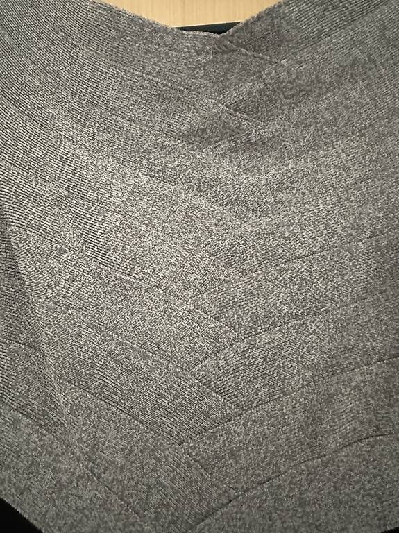 Vestiti: Robe stretch – Usato da Muraz (Collombey) venduto da dor_hp2w 2